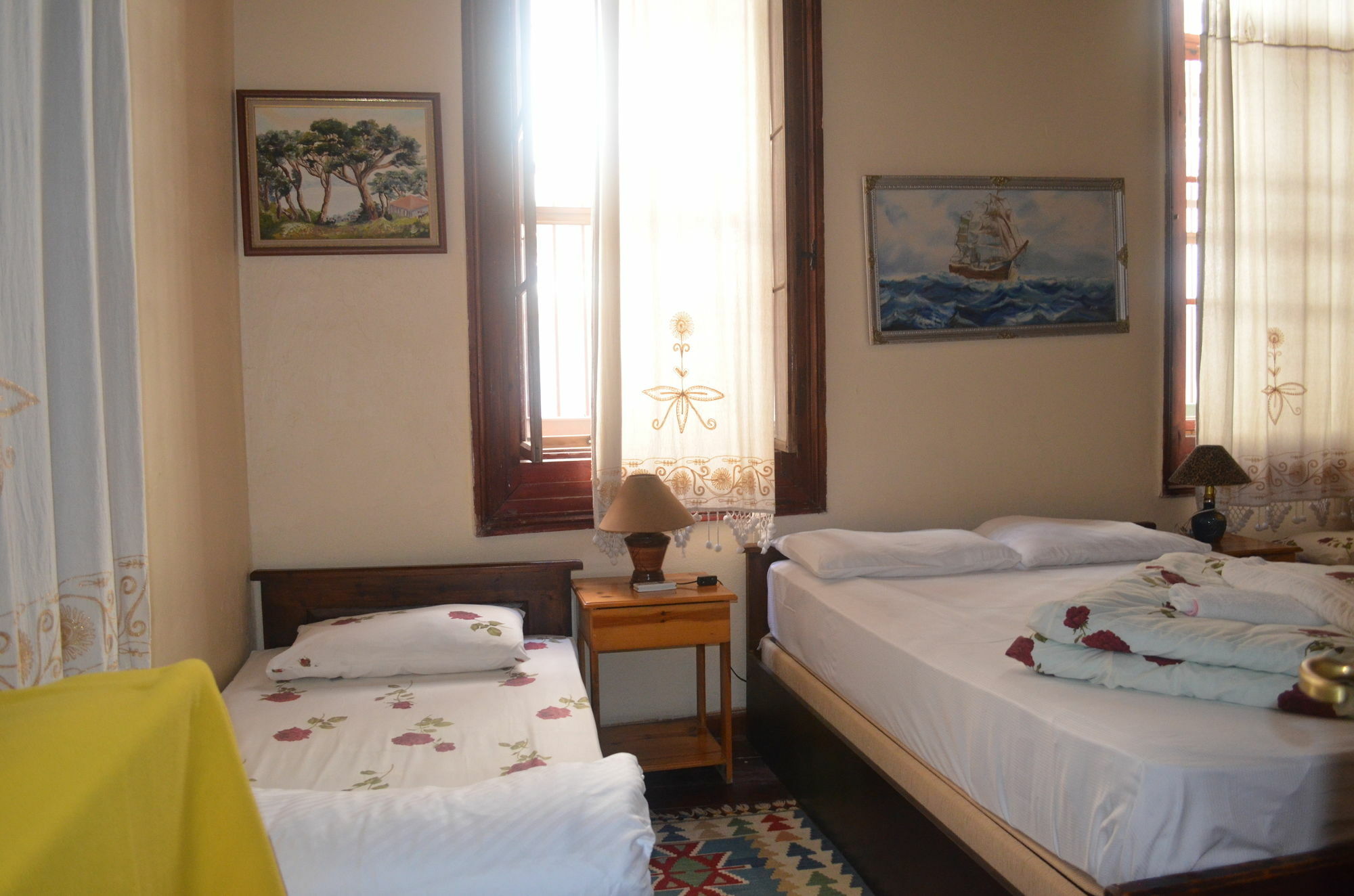 Bonjour Pension Ayvalik Luaran gambar