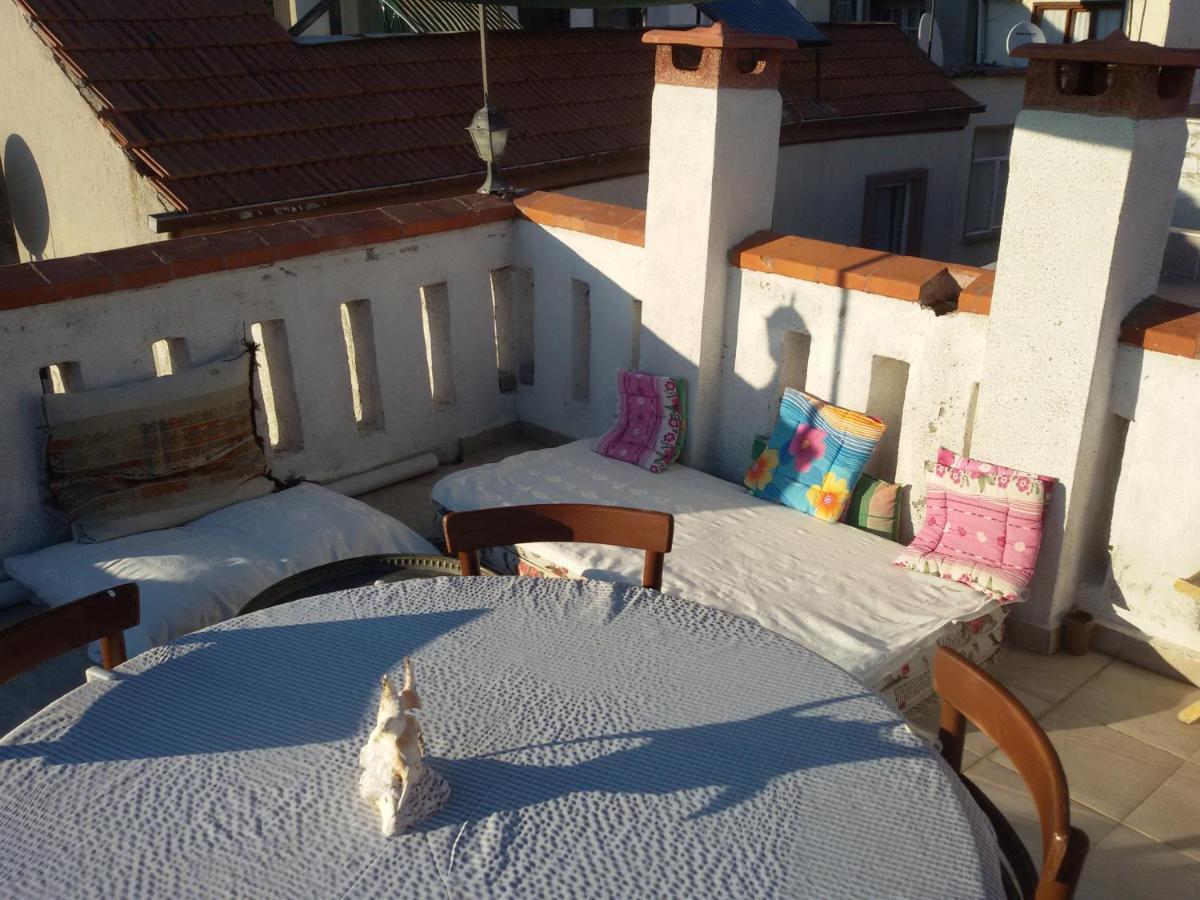 Bonjour Pension Ayvalik Luaran gambar